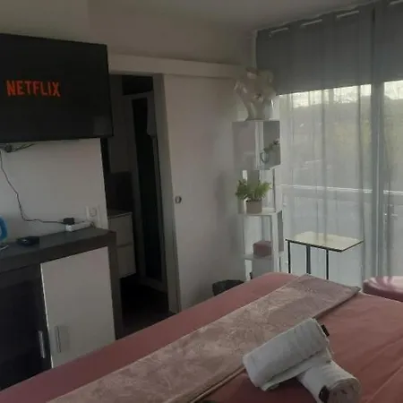 Love hotel Seduction